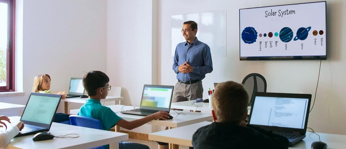 Digitally Advanced School